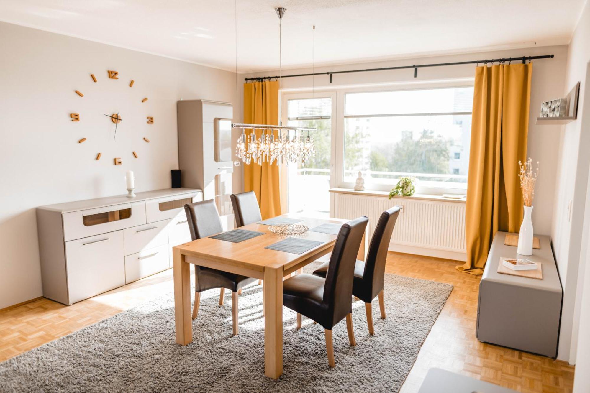 Me Homes - Grosse Moderne Designer-Wohnung Fuer Urlaub Und Business - Mit Kueche, Buero, Balkon Und 2 Parkplaetzen Μπαϊρόιτ Εξωτερικό φωτογραφία
